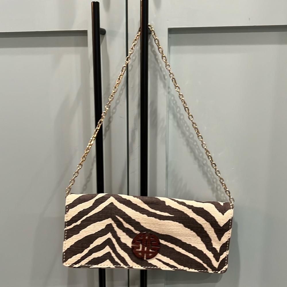 ANTONIO MELANI  Clutch/Shoulder handbag. EUC-Never used. Brown/cream zebra print
